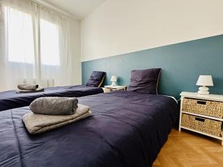 Maison mitoyenne au calme quartier de la Pironniere 4 pers - 7