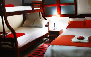 The Wooden House Hotel - Puerto Villamil - 7