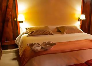 The Wooden House Hotel - Puerto Villamil - 4