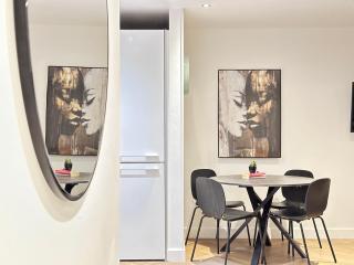 Marsh House - 2 bedroom apartment in the Heart of the City - Bristol - 5