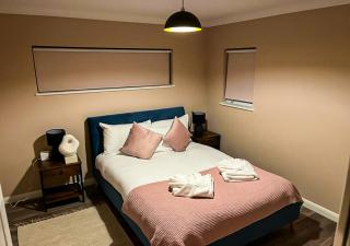 Stylish & Modern Apartment - Southend Stays - Southend-on-Sea - 4