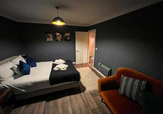 Stylish & Modern Apartment - Southend Stays - Southend-on-Sea - 3