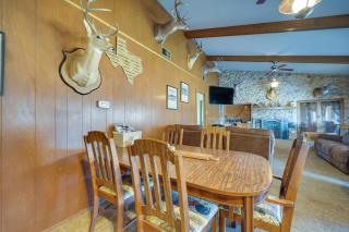 Rustic and Western House on Lake - Swim and Fish! - Llano - 5