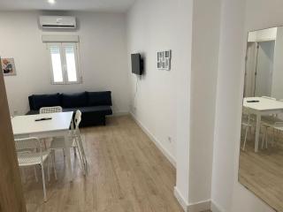 U6 Nuevo,comodo bien localizado cerca de Metro - Madrid - 9