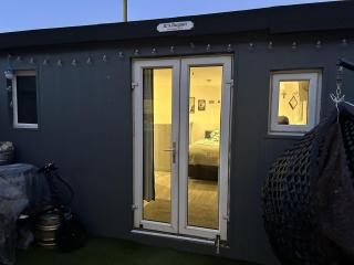 Cosy open plan Cabin in Dublin 11 suit 2 persons - Dublin - 0