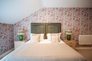 Dewars Restaurant and Rooms - 1