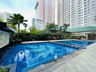 Luxury 2BR Apartment @ Galeri Ciumbuleuit with Best View @ 1st Tower - Bandung - 4