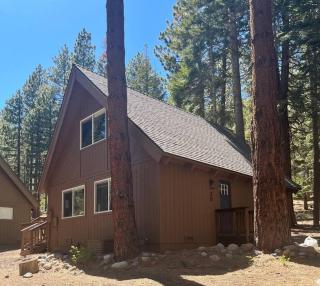 TaHOME Retreat Remodeled Family-Friendly Cabin - Incline Village - 8