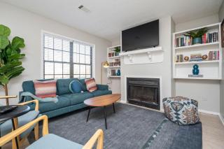 Luxurious Extended Stay Dream~3 Kings~Desks~TV's - Snellville - 9