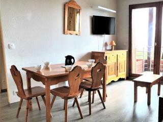 Appartement spacieux, proche pistes, grand balcon, rénové, piscine, calme, navette gratuite - FR-1-267-252 - Villarembert - 6