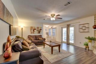 Beaumont Rental Home about 2 Mi to Gulf Terrace Park! - 7