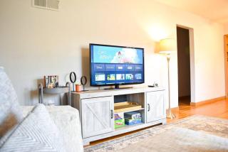 Sioux Falls Getaway - - 2