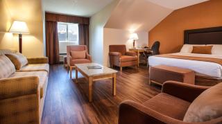 Coast Hillcrest Hotel - Revelstoke - 1