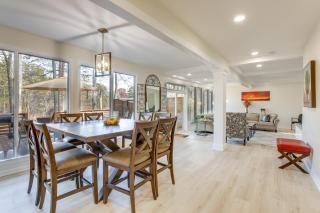 Stylish Marietta Home with Deck - Near Truist Park! - Marietta - 4