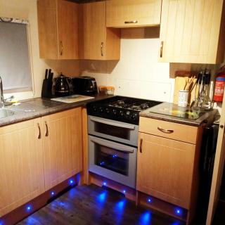 Daisy's luxury caravan at tattershall lakes - Tattershall - 2