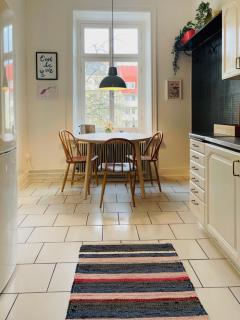 Cool and light 2 room apartment in SoFo - Stockholm - 4
