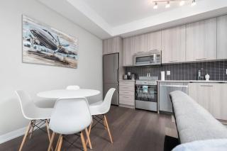 Toronto Condo with a View, St. Lawrence Market - 8