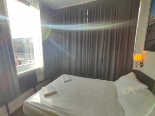 Hotel Holland Lodge - 2