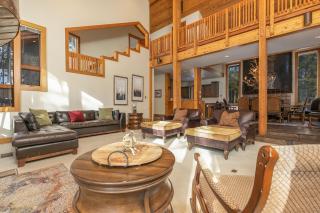 Grand Antler Lodge: Spacious, Updated, Sleeps 16 - 8