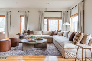 8BR Luxury Retreat with Hot Tub, Games, & Fire Pit - 9