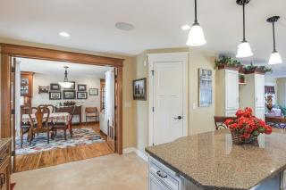 Charming Manchester Retreat with Patio and Fireplace! - Manchester - 5
