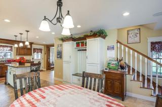 Charming Manchester Retreat with Patio and Fireplace! - Manchester - 3