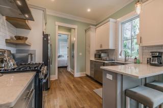 Newly Listed Duke St Cottage - Downtown Beaufort - 3