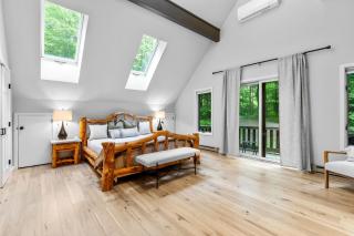 Private Hideaway with Hot Tub - Stylish & Serene - Ellicottville - 6