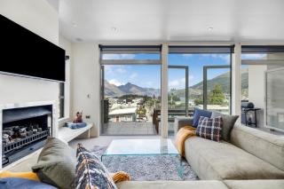 Vailmont Villa, Central Queenstown - Queenstown - 0