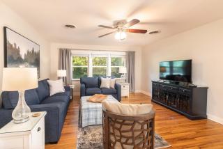 Refinished 3-BR Lowcountry Retreat - 6