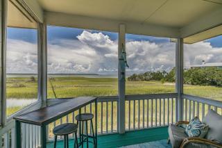 Seaside Bungalow With Million Dollar Views - - 7