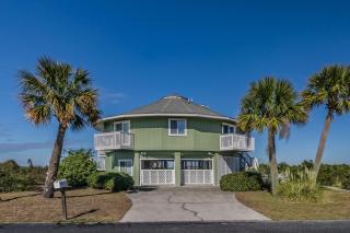 Beach Front Harbor Island - - 0
