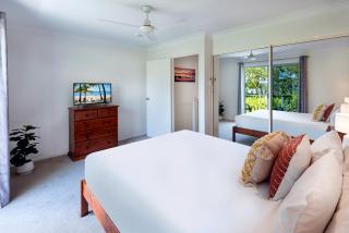 Sunset Waters 1 by HamoRent on Hamilton Island - 7