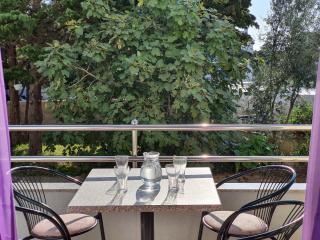 The NIFTY NOOK Apartments - 3