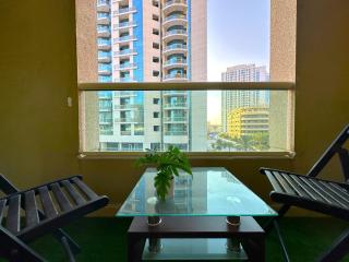 Simple and Affordable Studio with Balcony and Rooftop Pool with amazing views in Great Location, Manchester Tower - 7