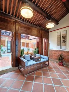 Ba Ba Guan Hai Ancient House B&B - Jinsha - 0