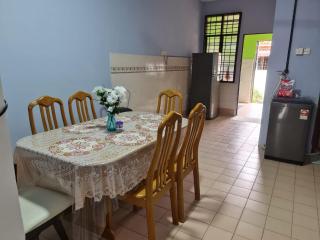 LANGBUANA HOMESTAY - Kuantan - 4