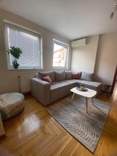 D Apartment FREE private Parking FAST Wi-fi - Novi Sad - 4