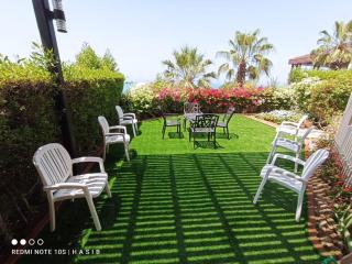 Villa with 2 Bedrooms Sea View and Garden with private Pool - 1