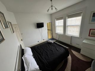 Luxury Cottage Room - London - 7