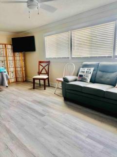 Cozy 2 bedrooms home by the water - Cape Coral - 8