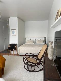 Top floor apt with stunning view - - 3