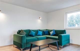 Cozy Apartment In Koromacno - 9