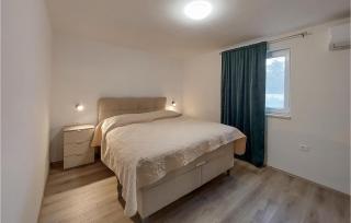 Cozy Apartment In Koromacno - 3