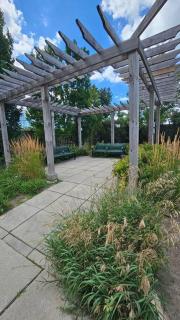 Entire 2 Bedroom Townhouse in Toronto! - Toronto - 2