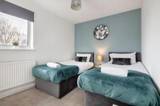 CONTRACTORS, Central MK, Free off street Parking, close to amenities, Managed by Chique Properties Ltd - Milton Keynes - 7