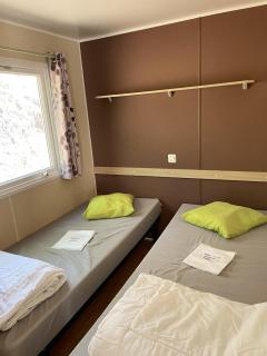 Bungalow Confortable en Campagne à Argences-en-Aubrac avec Piscine - Banes - 4