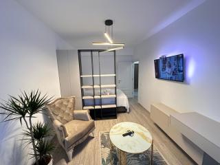 Urban Luxury Studios by Cozy Apartments - 9