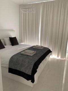Apartamento de 4 dormitorios - Estepona - 1