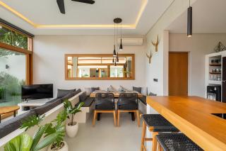 Modern Tropical Villa with rice field view - Canggu - 3